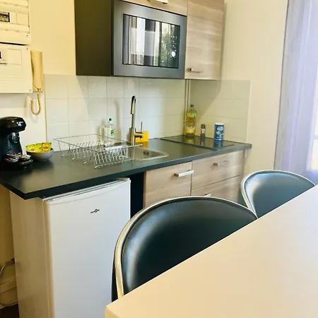 Dalikyda Les Reves De Massillon Parking Gratuit Dans Le Rue Апартаменты *